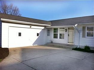 175 Carter Cir, Youngstown, OH