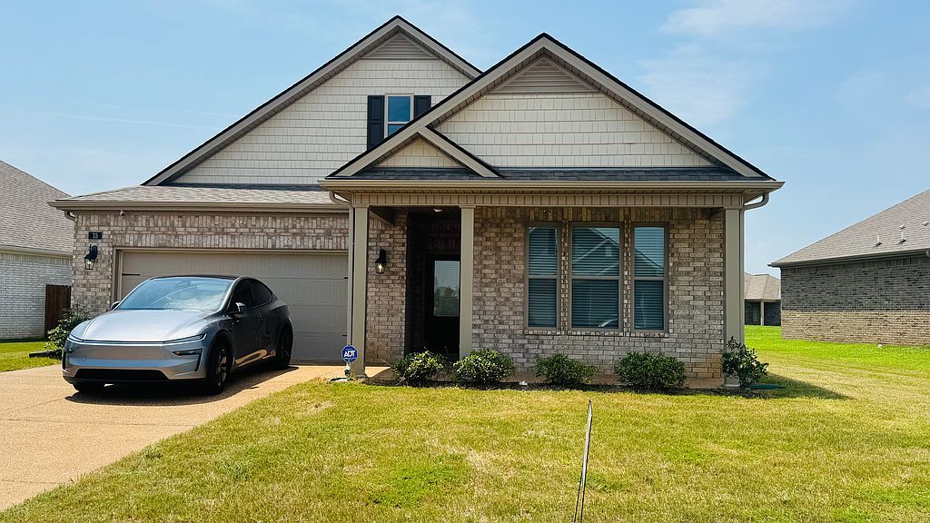 75 Daisy Dr - Property Image