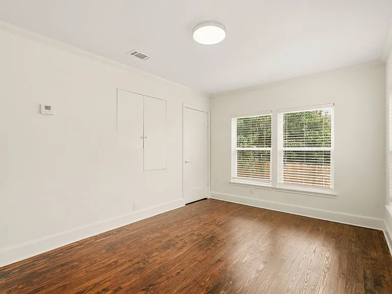 612 W Alabama St #1/2 — Photo 17
