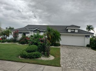 2130 New Bedford Dr, Sun City Center, FL 33573