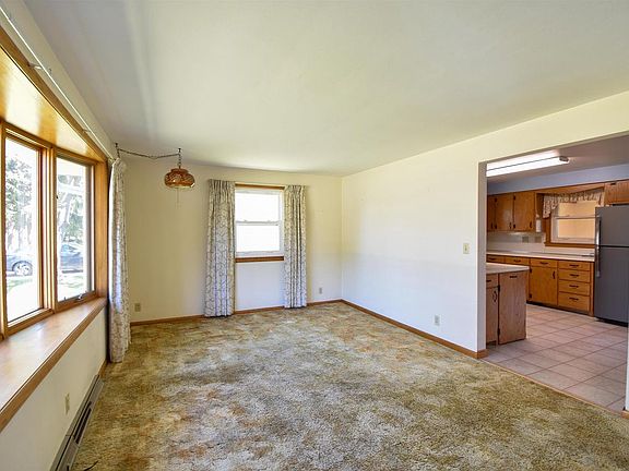 3rd image of 712 POLK STREET