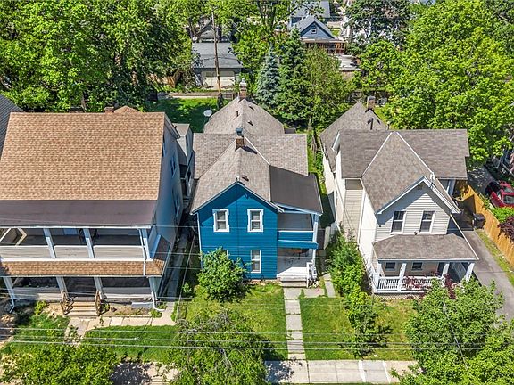 2nd image of 3010 Daisy Ave