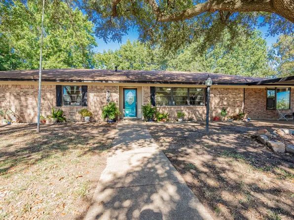 299 Vz County Road 3727, Wills Point, TX 75169