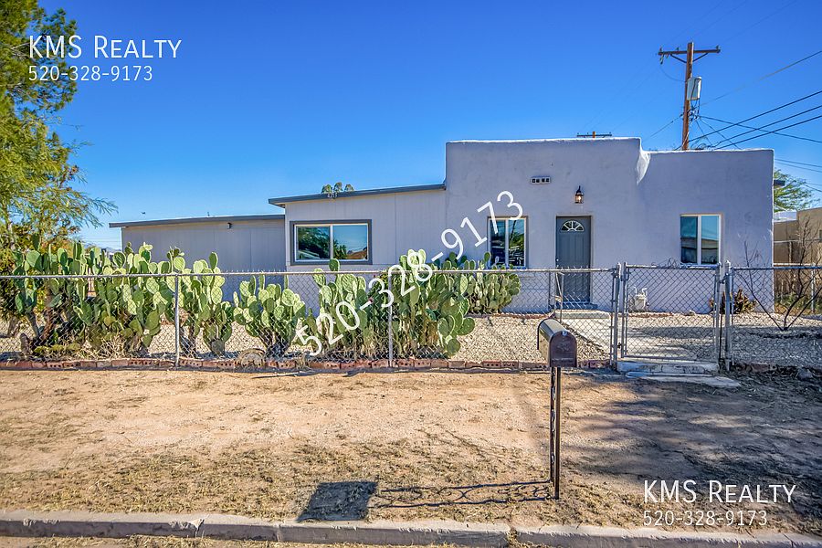 1st image of 4213 S Lundy Ave