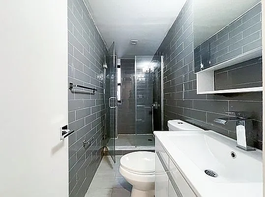 Rented by Kahen Properties | media 13