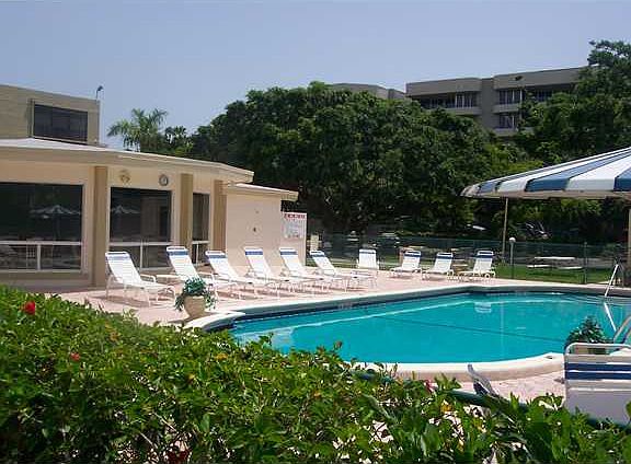2nd image of 555 E Banyan Tree Lane #404