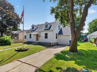 5315 W Arizona St, Milwaukee, WI 53219