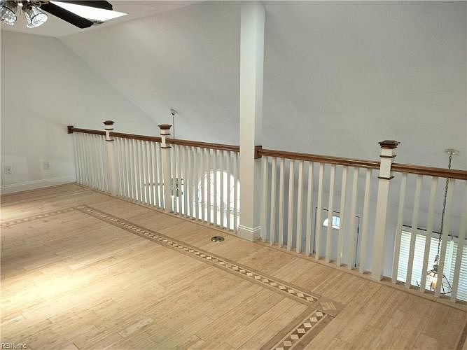 1st image of 16 Candlelight Ln
