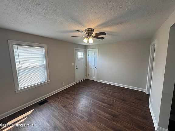 2nd image of 1408 Wurtele Ave