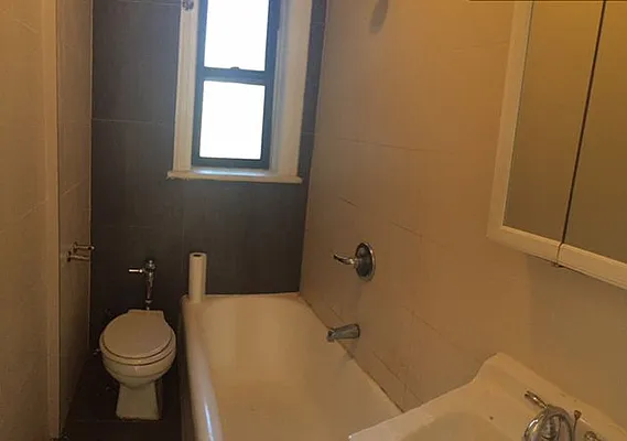 Rented by Smart NY Realty LLC | media 7