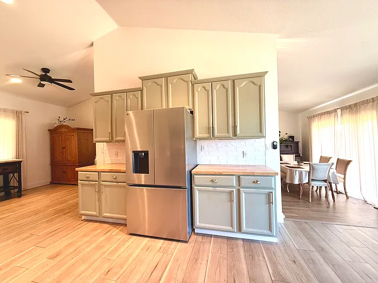 19640 Hendrika Way — Photo 10
