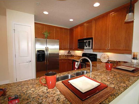 4th image of 23309 Collina Way Unit 212
