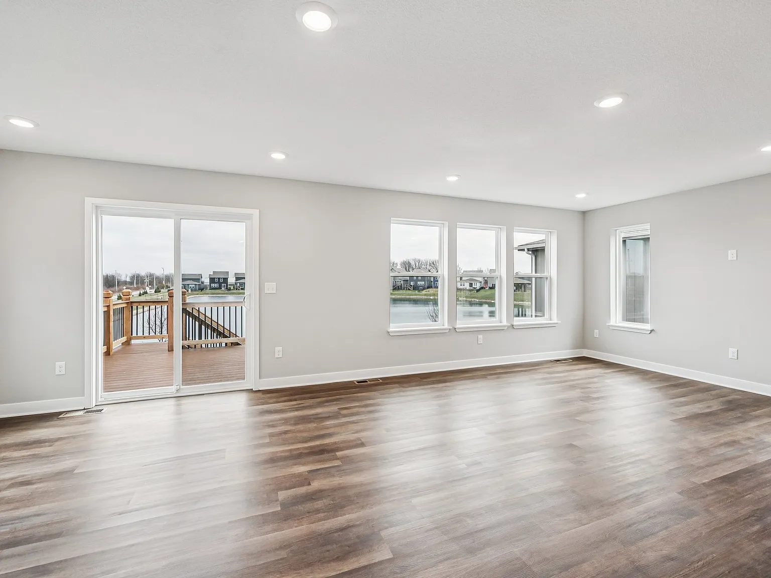 4 bed, 2500 sqft, $2,800 — Photo 4