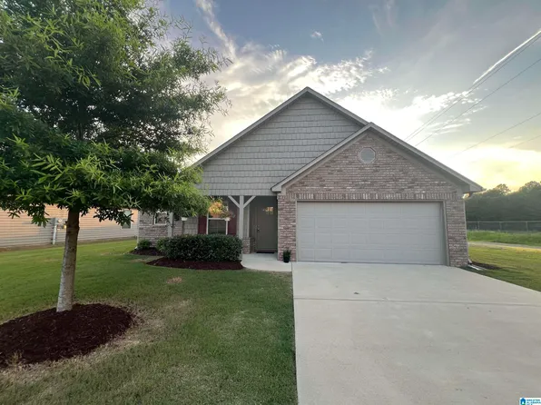 528 Deerwood Dr, Pell City, AL 35125