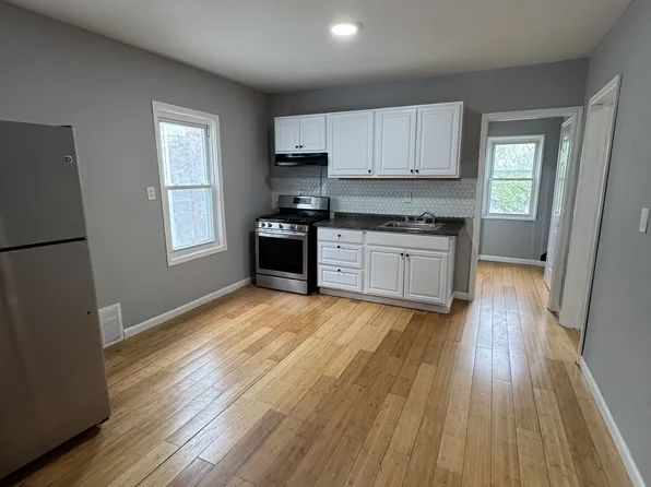 52-54 Ives Ct #3, Bridgeport, CT 06606