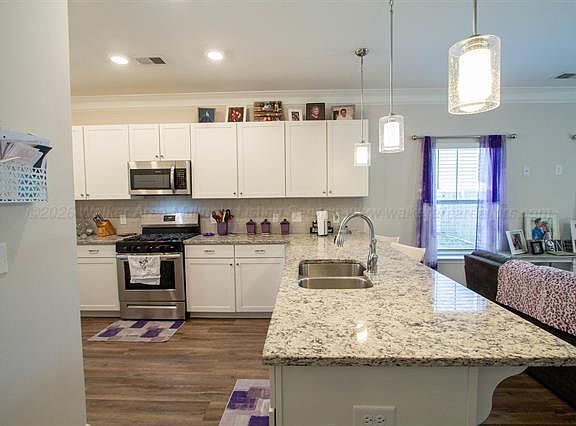 5th image of 242 Shepherds Loop