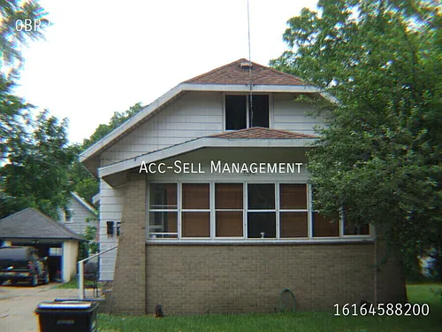 1625 Belden Ave SW #2 Photo 1