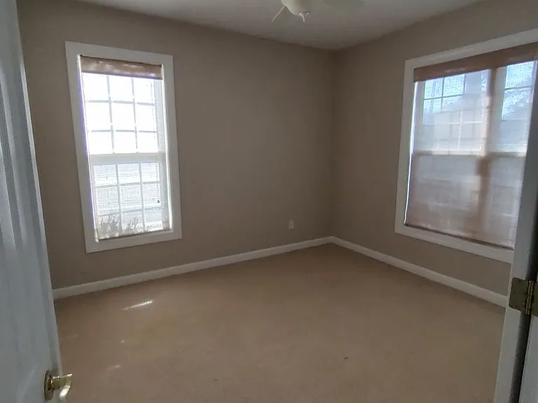 165 Oak Forest Rd — Photo 10