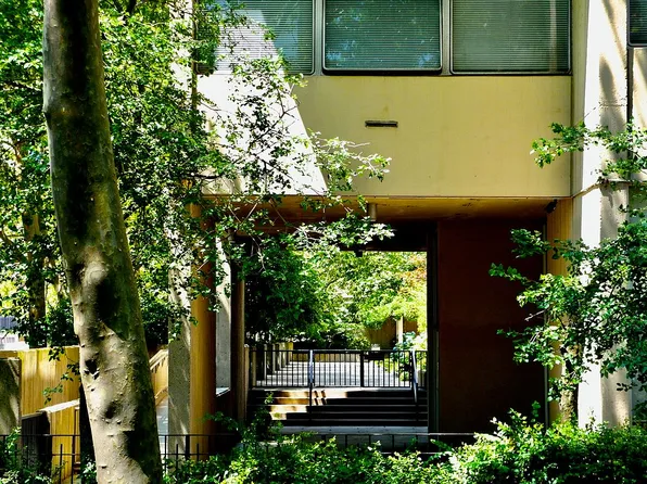 170 Park Row APT 3E, Manhattan, NY 10007
