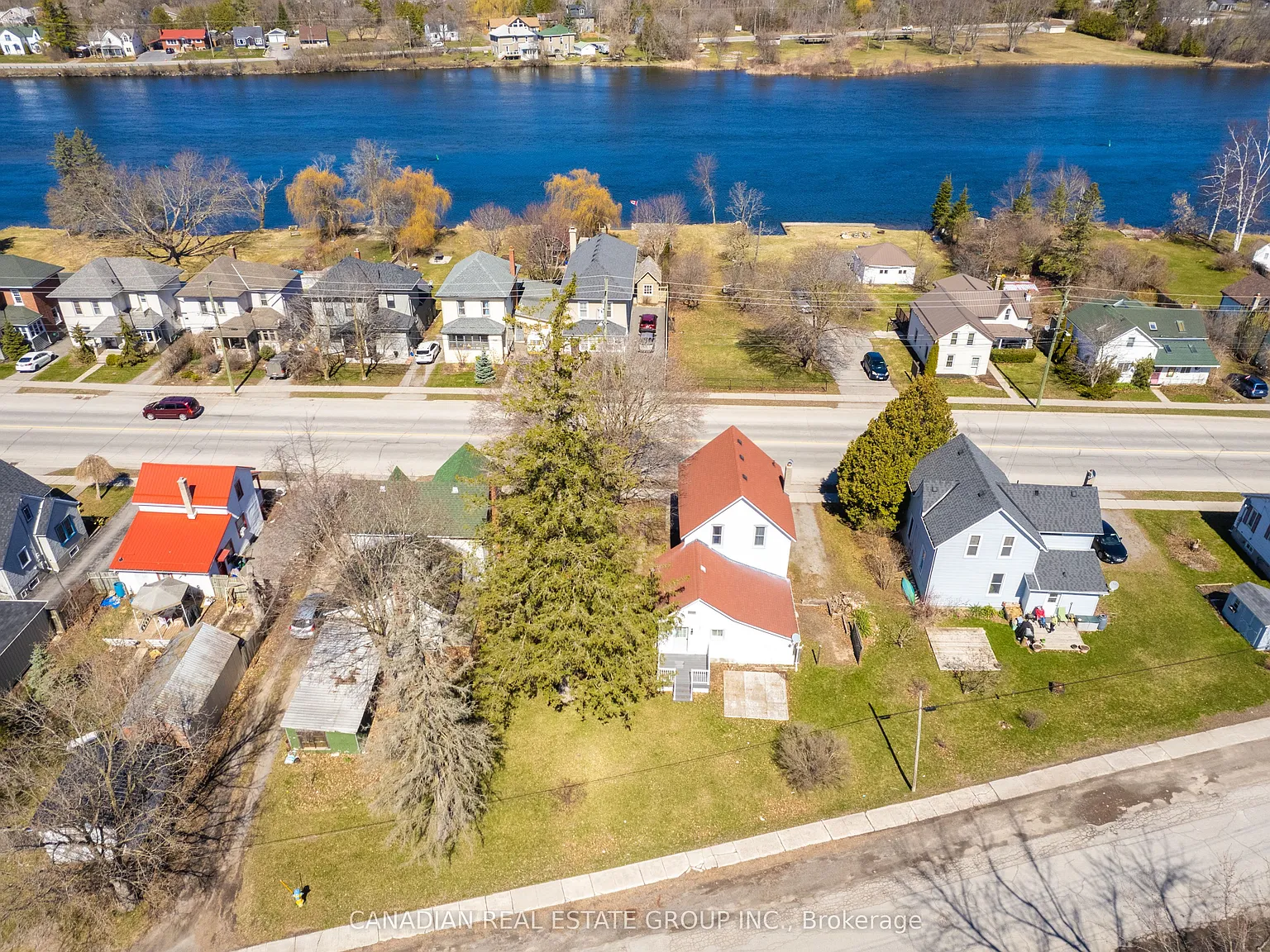4 bed, $2,350 — Photo 3