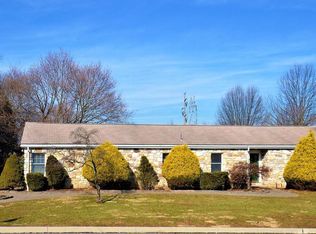 465 Fruit Farm Rd, Royersford, PA 19468