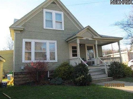 1st image of 10735 1st St