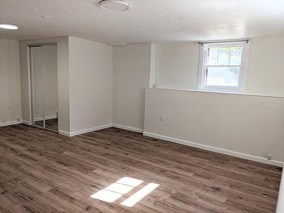 3rd image of 1136 El Camino Real #5