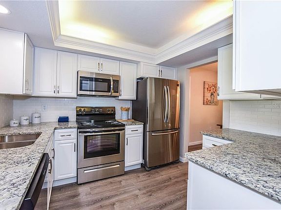 2nd image of 1712 Lakeside Dr #1712-B