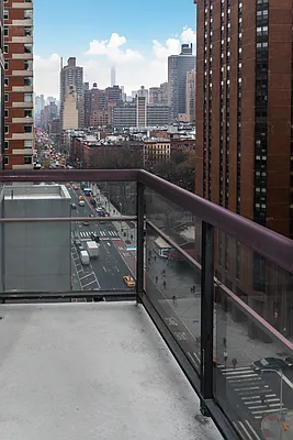 Rented by Compass | media 24