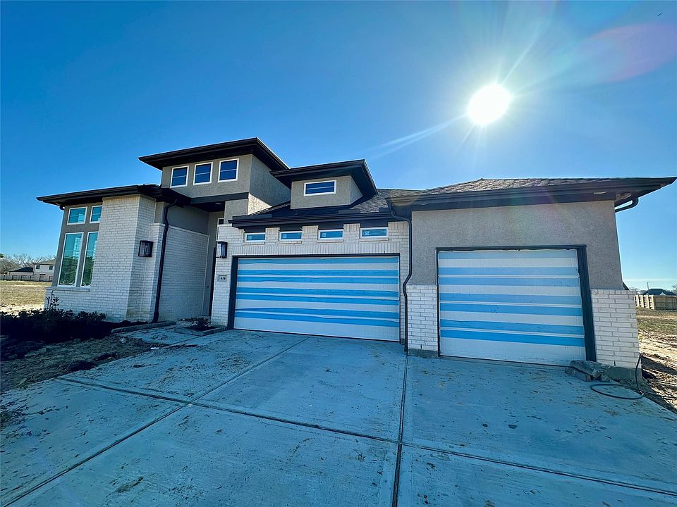 1st image of 414 Lone Ranger Dr