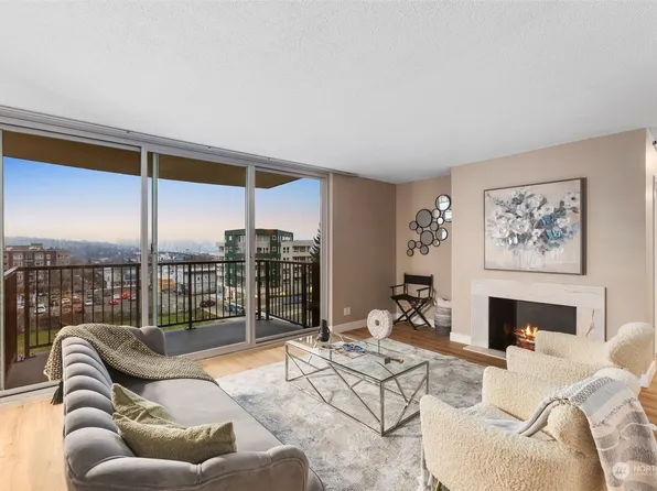 4540 8th Avenue NE #506, Seattle, WA 98105