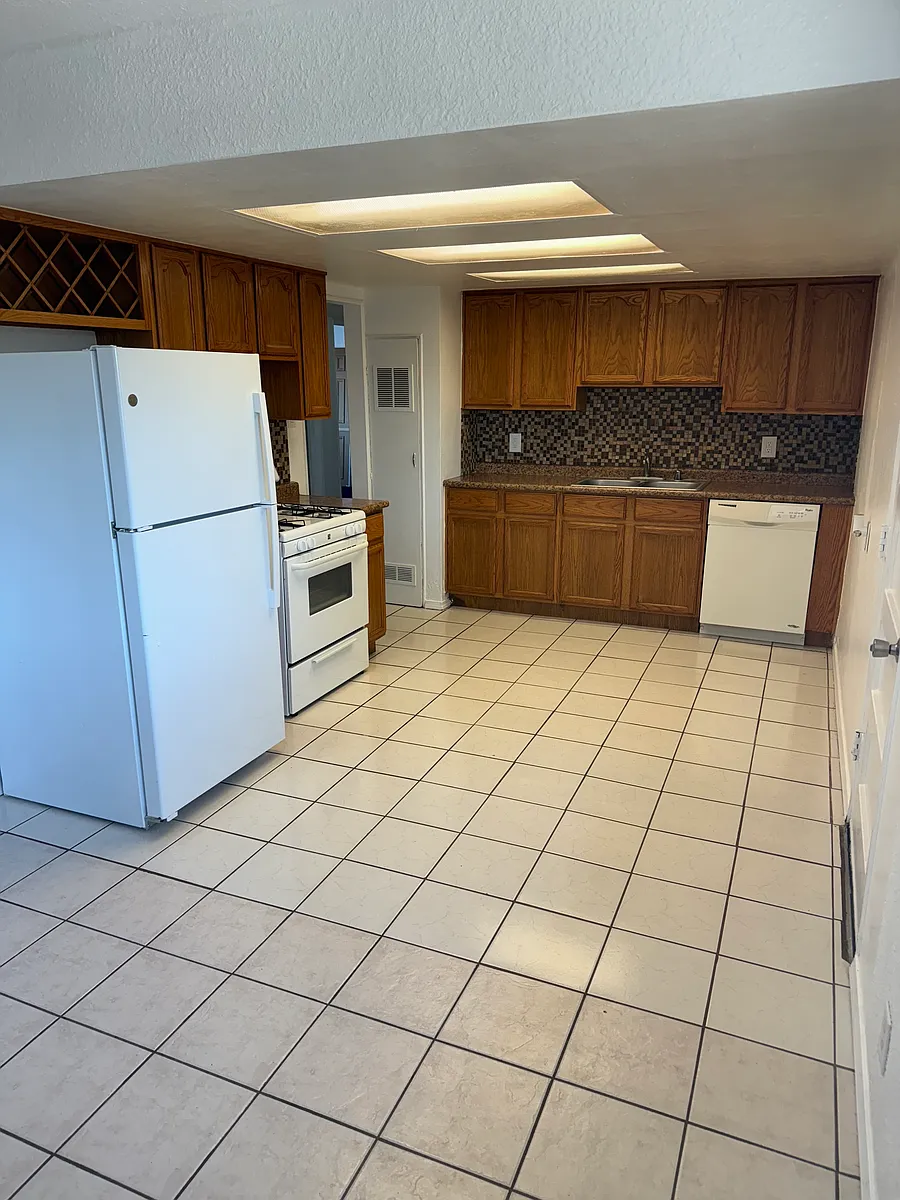 Building Photo - 4943 Knox Ct