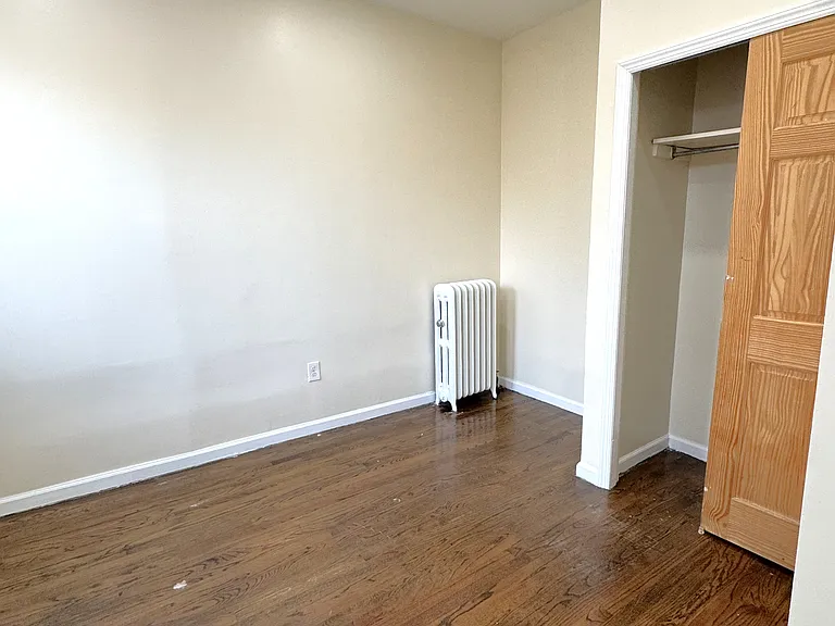 32-21 97th St #2L — Photo 8