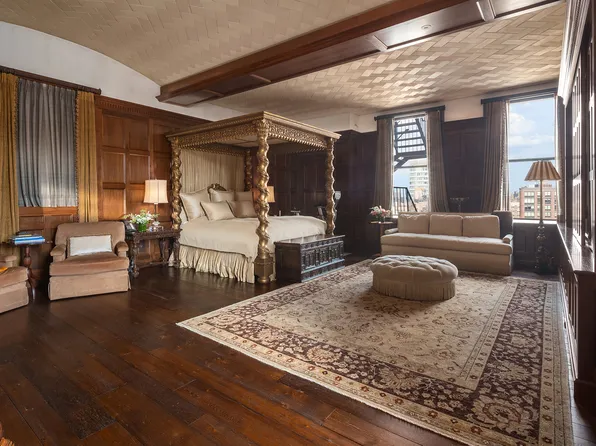 704 Broadway image 27 of 29