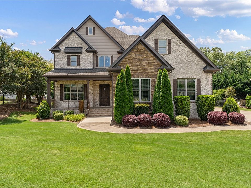 1st image of 222 New Castle Dr
