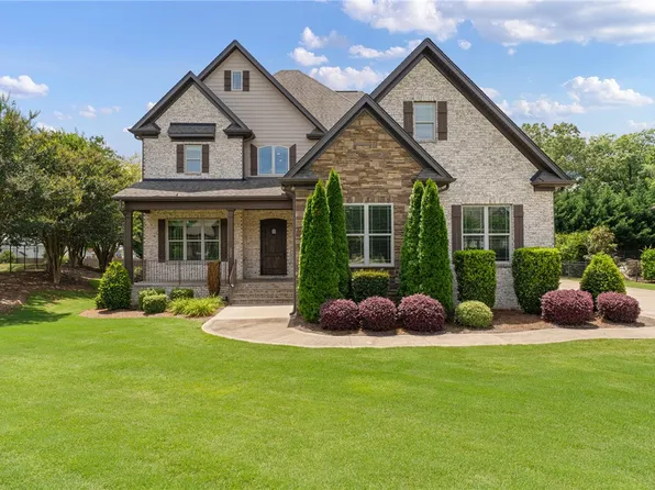 222 New Castle Dr, Duncan, SC 29334