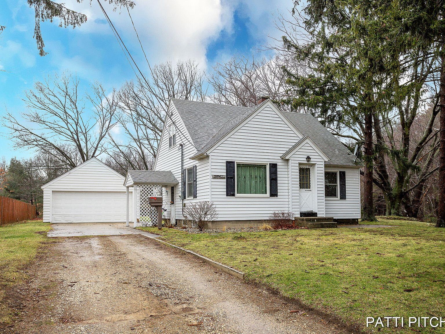 3863 S Sheridan Rd, Muskegon, MI 49444 | Zillow