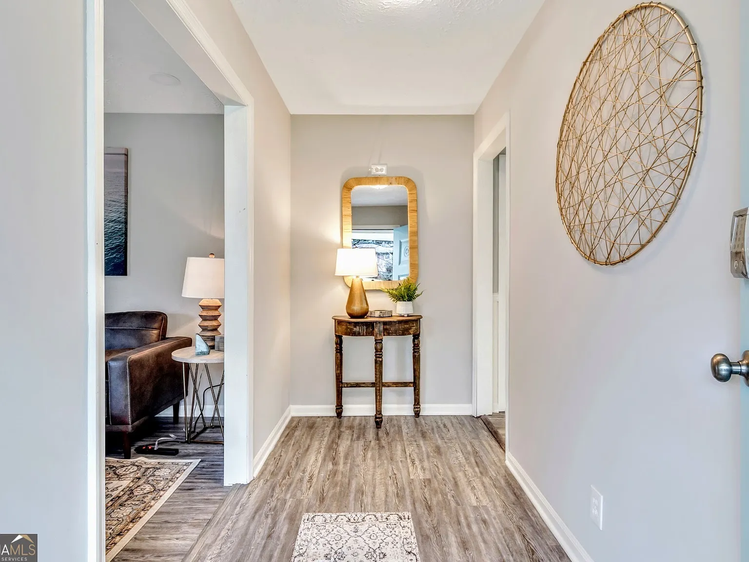 3 bed, 2.0 bath, 100 sqft, $5,400 — Photo 4