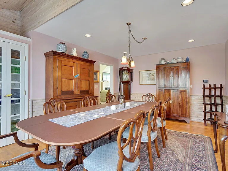 323 Cove Dr — Photo 21