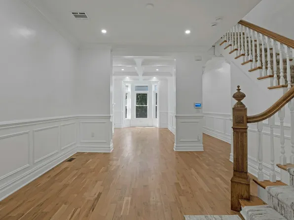 52 Brinkerhoff Street image 18 of 39