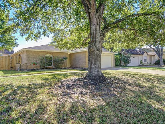 2nd image of 3719 Thursa Ln