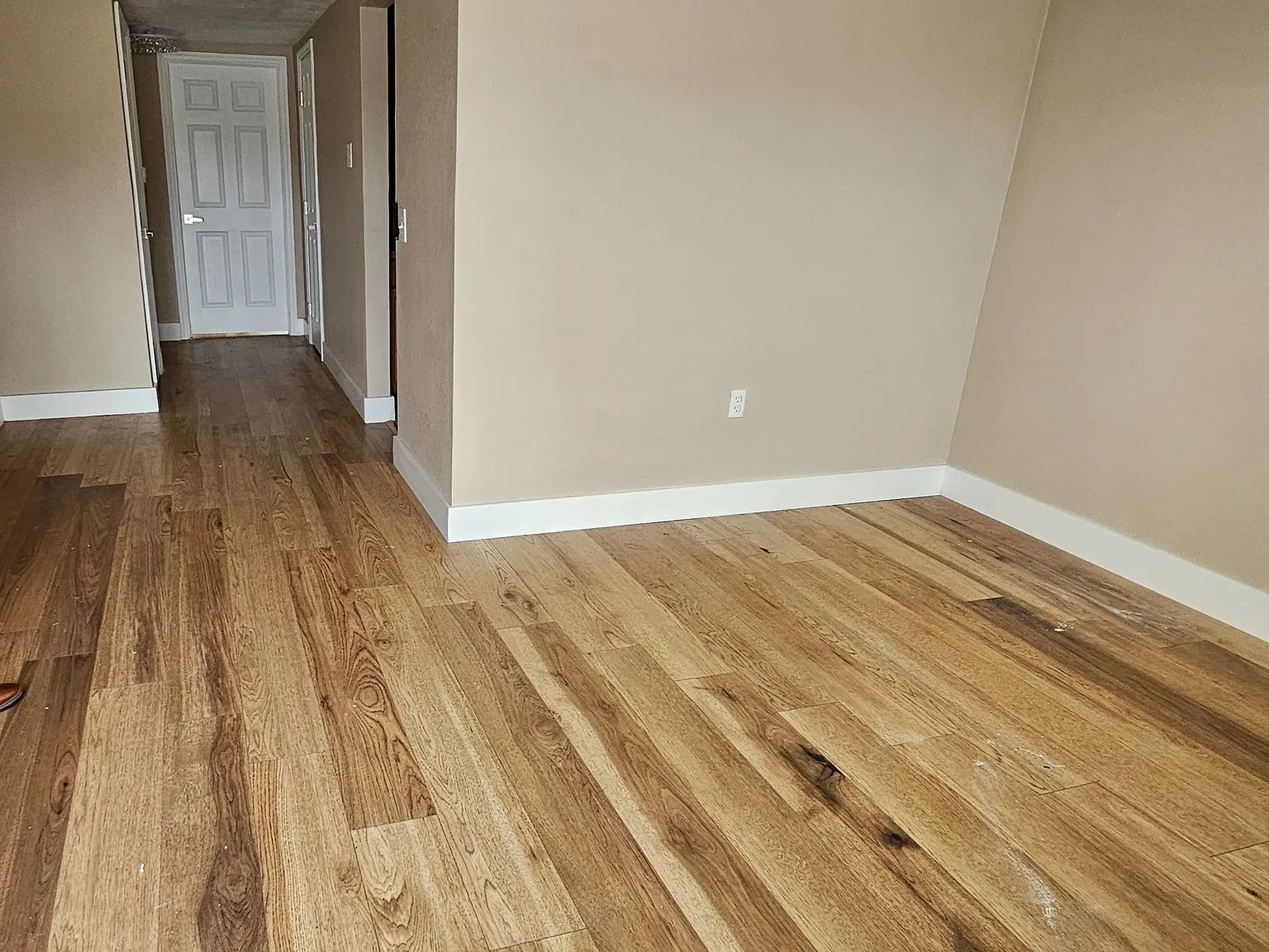 2 bed, 722 sqft, $1,500 — Photo 2
