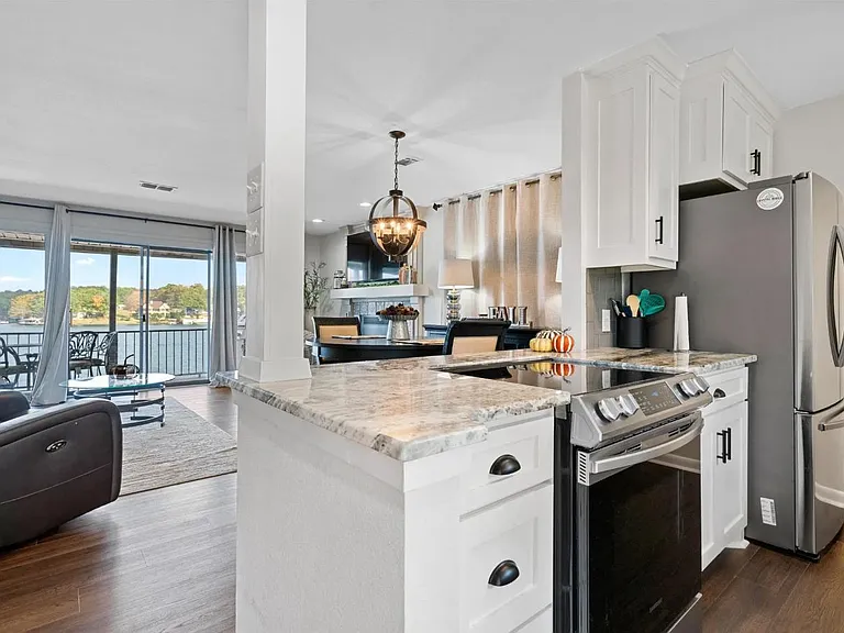 1319 Airport Rd #3B — Photo 9