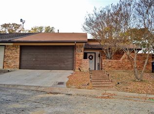 6207 Post Oak Ter, Fort Worth, TX 76112