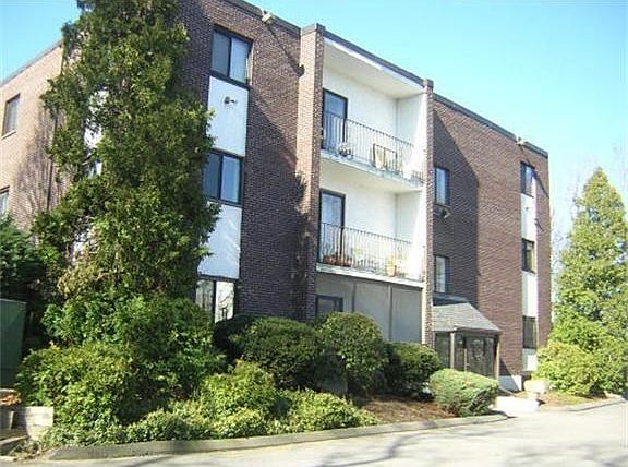 1st image of 24 South St Unit 202