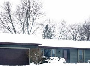 5143 Arbutus Rd, Rockford, IL 61107