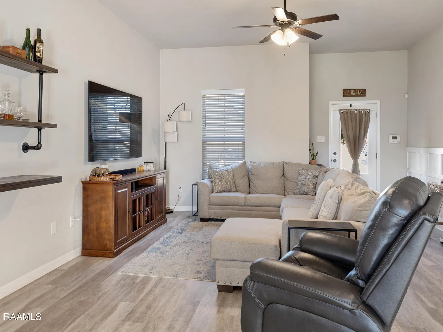 3 bed, 1629 sqft, $1,900 — Photo 3