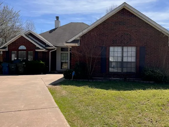 1816 Gebron Dr, Edmond, OK 73003