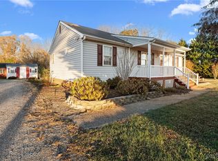 213 Old Howerton Rd, Dunnsville, VA 22454