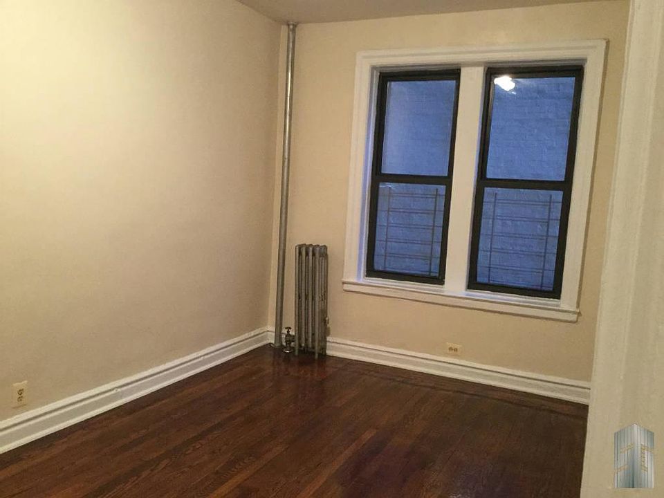 2nd image of 54 Featherbed Ln APT 3C